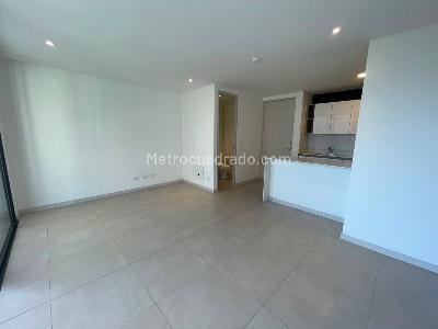 Apartamento de 3 alcobas en arriendo en El Poblado Castropol, Medellín, 86 m² · foto 13 de 20