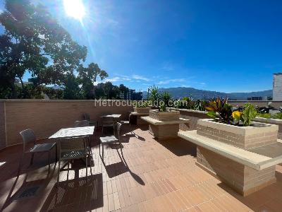 Apartamento de 3 alcobas en arriendo en El Poblado Castropol, Medellín, 86 m² · foto 4 de 20