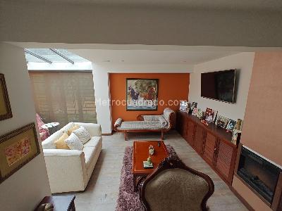 Casa en venta en Cedro Golf, Bogotá · foto 2 de 19