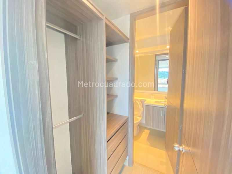 Piso – Bogotá, Localidad Suba - Más
