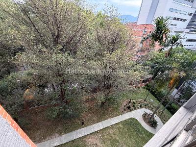 Apartamento de 3 alcobas en venta en Zona 2, Envigado, 95 m² · foto 14 de 20