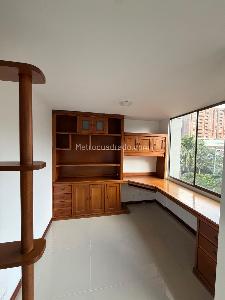 Apartamento de 3 alcobas en venta en Zona 2, Envigado, 95 m² · foto 2 de 20