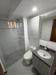 Apartamento de 3 alcobas en venta en Zona 2, Envigado, 95 m² · foto 7 de 20