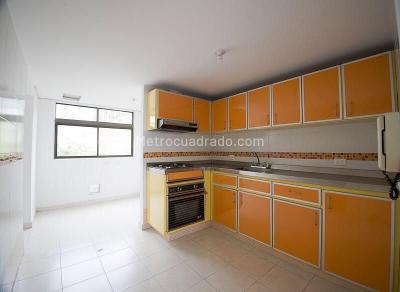 Apartamento de 2 alcobas en venta en Chapinero Alto Bosque Calderon, Bogotá, 86 m² · foto 2 de 12