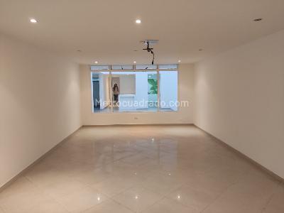 Casa de 5 alcobas en arriendo en Pasadena Alta, Bogotá, 520 m² · foto 6 de 9