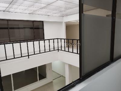 Casa de 5 alcobas en arriendo en Pasadena Alta, Bogotá, 520 m² · foto 7 de 9