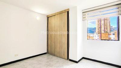 Apartamento de 3 alcobas en venta en Laureles, Medellín, 77 m² · foto 9 de 14