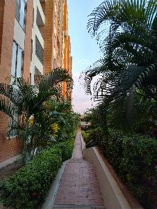 Apartamento de 3 alcobas en venta en Kennedy, Girardot, 67 m² · foto 3 de 10