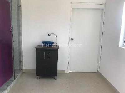 Casa de 5 alcobas en venta en San Jose De Bavaria, Bogotá, 276 m² · foto 16 de 18