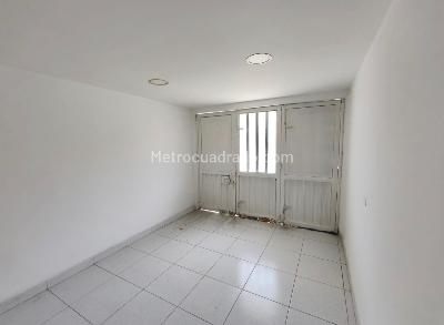 Casa de 5 alcobas en venta en Kennedy, Bogotá, 120 m² · foto 5 de 10