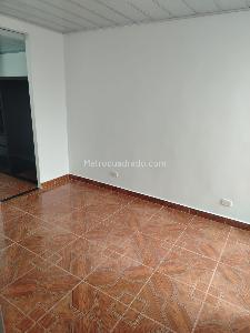 Apartamento de 3 alcobas en venta en Quintas De La Laguna, Soacha, 75 m² · foto 6 de 13