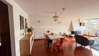 Apartamento de 3 alcobas en venta en San Patricio, Bogotá, 131 m² · foto 3 de 15