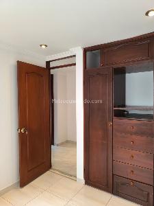 Apartamento en venta en Modelia, Bogotá · foto 7 de 13