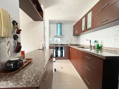 Apartamento de 3 alcobas en venta en Colina Versalles, Floridablanca, 99 m² · foto 2 de 13