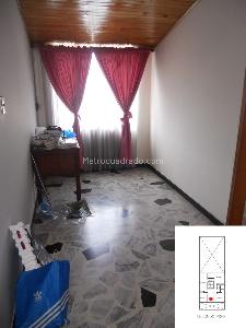 Casa de 5 alcobas en venta en Normandia, Bogotá, 271 m² · foto 14 de 20