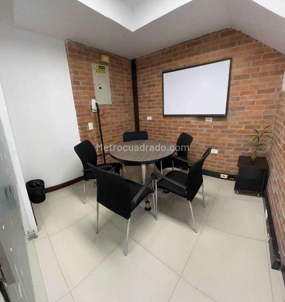 Oficina en Arriendo, EL POBLADO CASTROPOL Nororiente, Medellín - Más