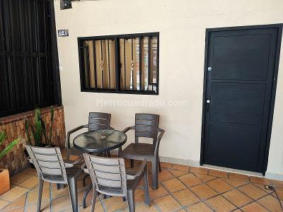 Apartaestudio en arriendo en Laureles, Medellín · foto 15 de 16