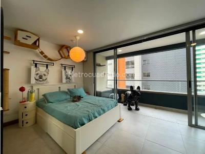 Apartaestudio en venta en Poblado Ciudad Del Rio, Medellín, 44 m² · foto 3 de 8