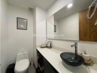 Apartaestudio en venta en Poblado Ciudad Del Rio, Medellín, 44 m² · foto 8 de 8