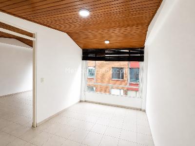 Apartaestudio en venta en Chapinero Marly, Bogotá, 28 m² · foto 10 de 11