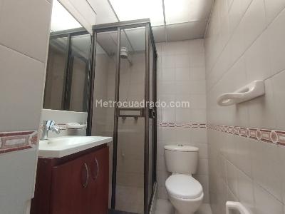 Apartaestudio en venta en Chapinero Marly, Bogotá, 28 m² · foto 7 de 11