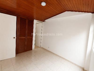 Apartaestudio en venta en Chapinero Marly, Bogotá, 28 m² · foto 2 de 11