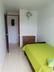 Apartamento de 3 alcobas en venta en Agrupacin Cerrada Brisas De Agua Blanca, Girardot, 62 m² · foto 10 de 14