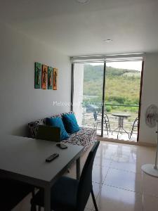 Apartamento de 3 alcobas en venta en Agrupacin Cerrada Brisas De Agua Blanca, Girardot, 62 m² · foto 13 de 14