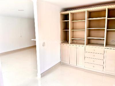 Apartamento de 1 alcoba en venta en Chico Norte Iii Sector, Bogotá, 62 m² · foto 3 de 10
