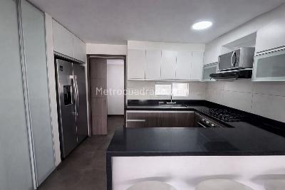 Apartamento en venta en Conjunto Valle De Luna, Chía · foto 2 de 20