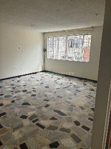 Casa de 5 alcobas en venta en Restrepo Occidental, Bogotá, 208 m² · foto 3 de 19