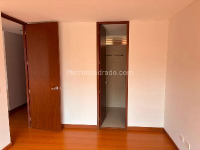 Apartamento de 1 alcoba en venta en Malibu, Bogotá, 40 m² · foto 11 de 13