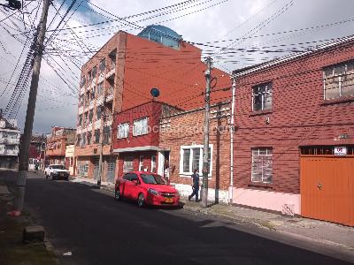 Casa en venta en San Fernando Occidental, Bogotá · foto 3 de 3
