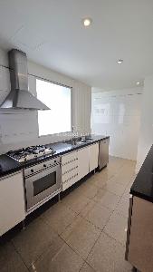 Apartamento de 3 alcobas en venta en Los Rosales, Bogotá, 133 m² · foto 8 de 20
