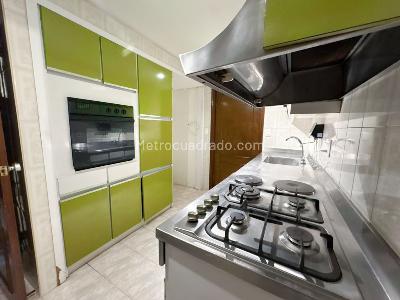 Apartamento en venta en Las Rosales, Bogotá · foto 15 de 20