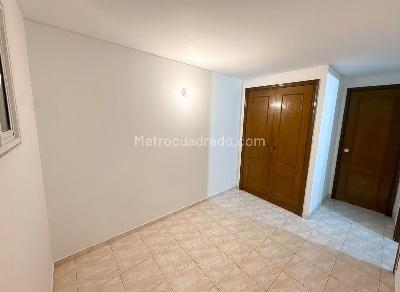Apartamento en venta en Las Rosales, Bogotá · foto 4 de 20