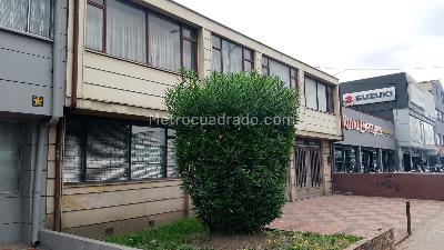 Casa de 5 alcobas en venta en Normandia, Bogotá, 292 m² · foto 2 de 6