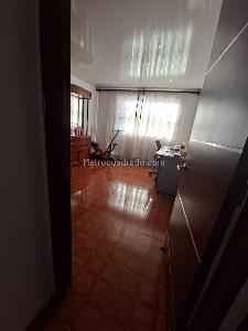 Casa de 5 alcobas en venta en Madelena Ii, Bogotá, 180 m² · foto 9 de 20