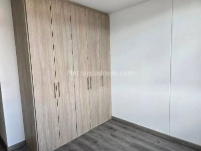 Apartamento en venta en Portales Del Norte, Bogotá · foto 15 de 18