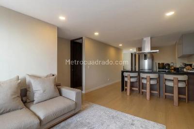Apartamento de 2 alcobas en venta en Loa Cedros, Bogotá, 178 m² · foto 15 de 18