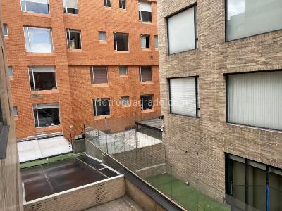 Apartamento en venta en Navarra, Bogotá · foto 2 de 14
