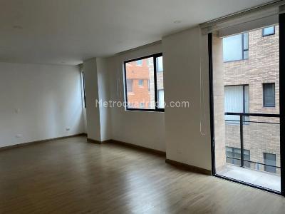 Apartamento en venta en Navarra, Bogotá · foto 8 de 14