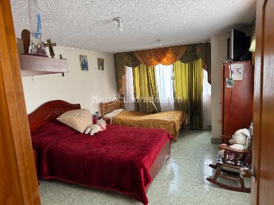 Casa de 5 alcobas en venta en Catalina 1, Bogotá, 288 m² · foto 9 de 13