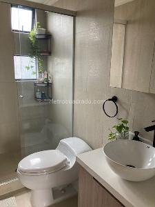Apartamento de 3 alcobas en venta en El Poblado, Medellín, 174 m² · foto 8 de 14
