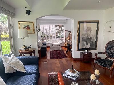 Casa de 4 alcobas en venta en Santa Ana Occidental, Bogotá, 200 m² · foto 16 de 17
