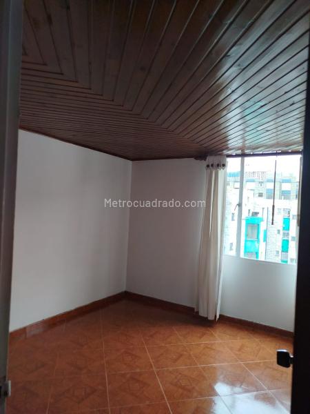 Piso – Bogotá D.C. - Más