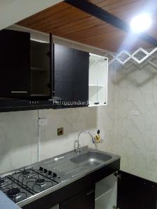 Casa de 5 alcobas en venta en Santandersito, Bogotá, 348 m² · foto 15 de 20