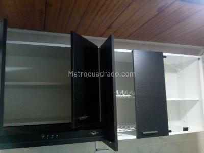 Casa de 5 alcobas en venta en Santandersito, Bogotá, 348 m² · foto 9 de 20