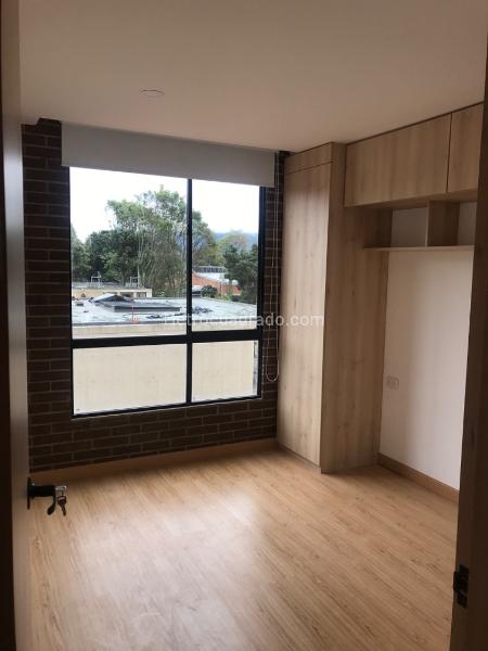 Piso – Bogotá D.C. - Más
