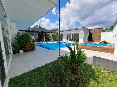 Casa de 5 alcobas en venta en El Cairo, Villavicencio, 1450 m² · foto 19 de 20